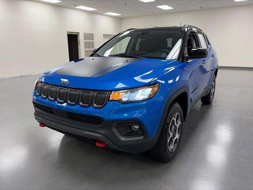 Laser Blue Pearlcoat 2022 Jeep Compass Trailhawk