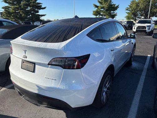 2023 Tesla Model Y Long Range Dual Motor All-Wheel Drive