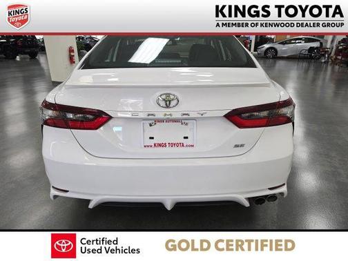 Ice Cap 2024 Toyota Camry SE