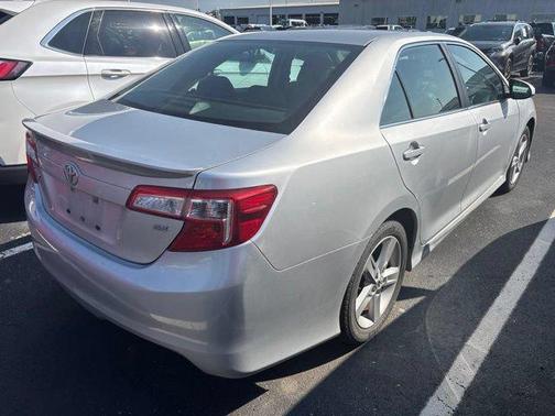 Classic Silver Metallic 2012 Toyota Camry SE