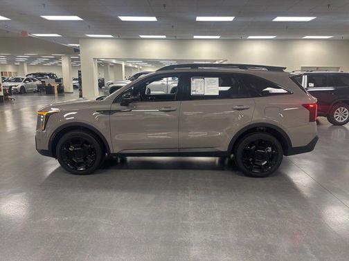 2025 Kia Sorento SX