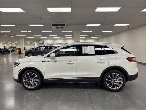 2022 Lincoln Nautilus Reserve