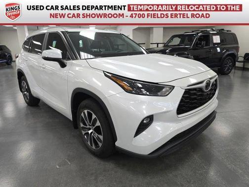 Wind Chill Pearl 2023 Toyota Highlander XLE