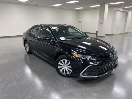 2024 Toyota Camry Hybrid LE