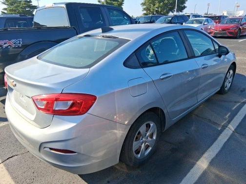 2017 Chevrolet Cruze LS
