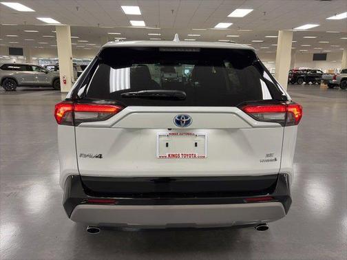 2024 Toyota RAV4 Hybrid SE