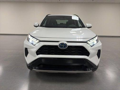2024 Toyota RAV4 Hybrid SE