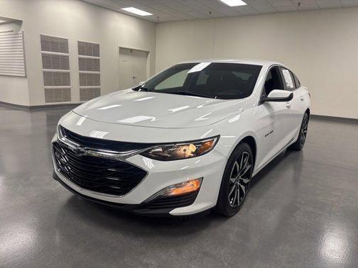 2024 Chevrolet Malibu FWD RS