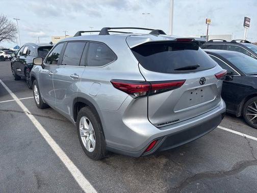 Celestial Silver Metallic 2023 Toyota Highlander XLE