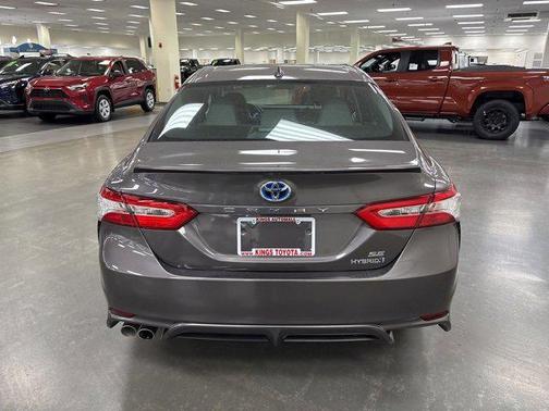 2020 Toyota Camry SE