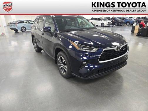 Heavy Metal 2026 Toyota Highlander XLE