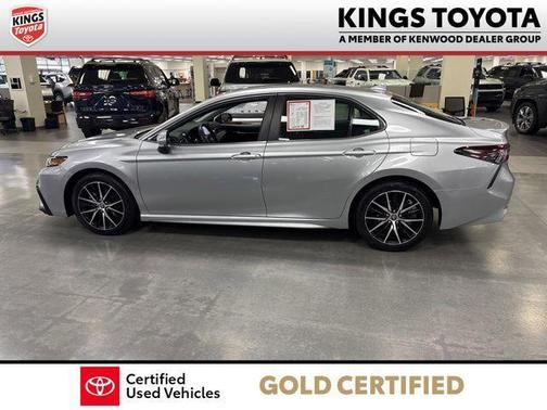 Celestial Silver Metallic 2023 Toyota Camry SE