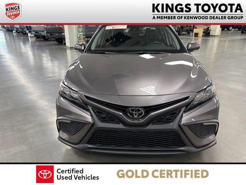 Celestial Silver Metallic 2023 Toyota Camry SE
