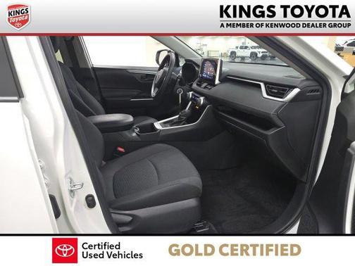 Ice Cap 2023 Toyota RAV4 LE