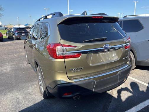 Autumn Green Metallic 2023 Subaru Ascent Premium 7-Passenger