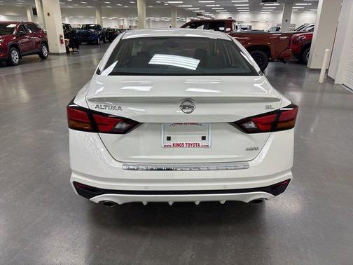 2022 Nissan Altima 2.5 SL