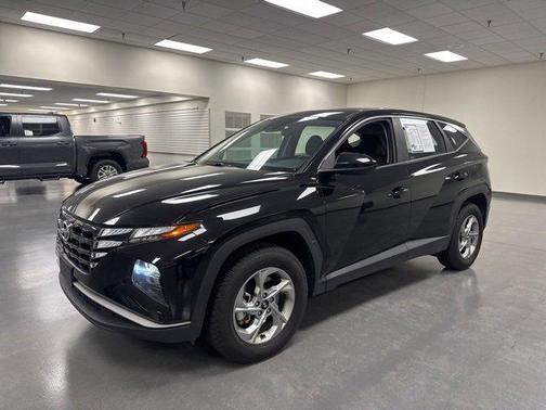 2023 Hyundai TUCSON SE
