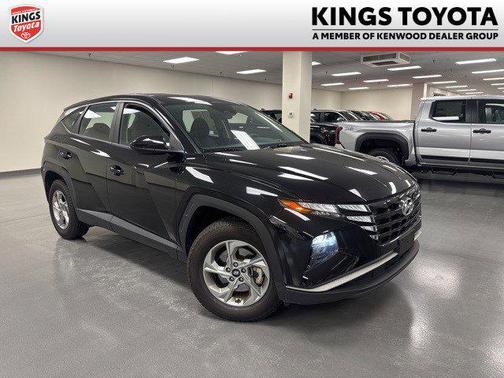 2023 Hyundai TUCSON SE