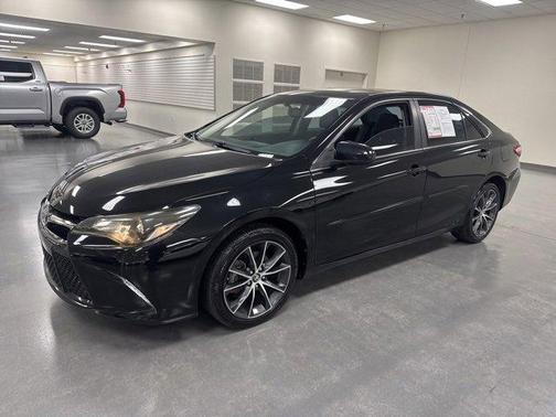 2017 Toyota Camry XSE