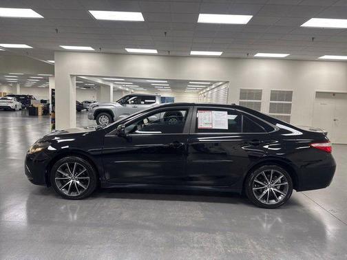 2017 Toyota Camry XSE