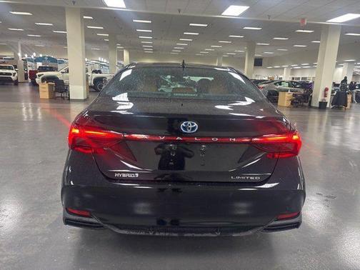 2021 Toyota Avalon Hybrid Limited