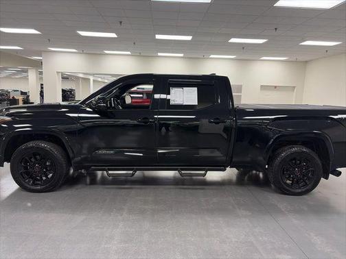 2024 Toyota Tundra Hybrid Platinum