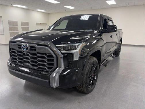 2024 Toyota Tundra Hybrid Platinum