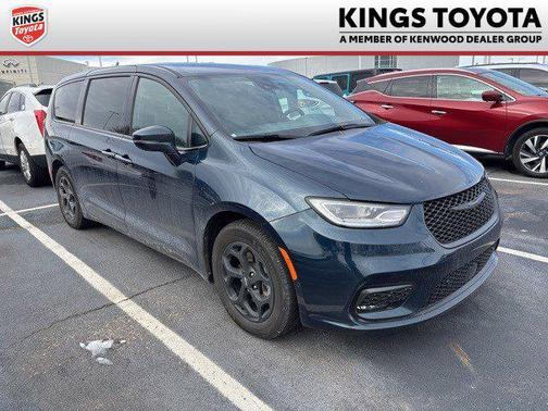 2022 Chrysler Pacifica Hybrid Touring L