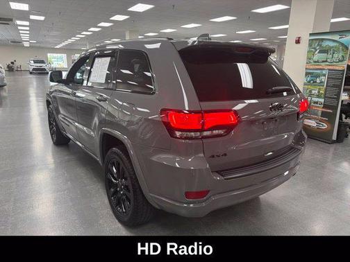 Sting-Gray Clearcoat 2020 Jeep Grand Cherokee Altitude