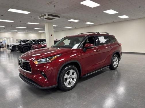 2021 Toyota Highlander LE