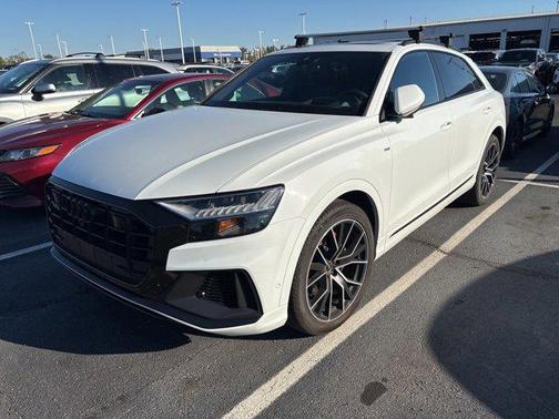 2021 Audi Q8 55 Premium