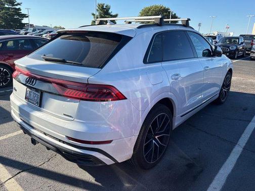 2021 Audi Q8 55 Premium