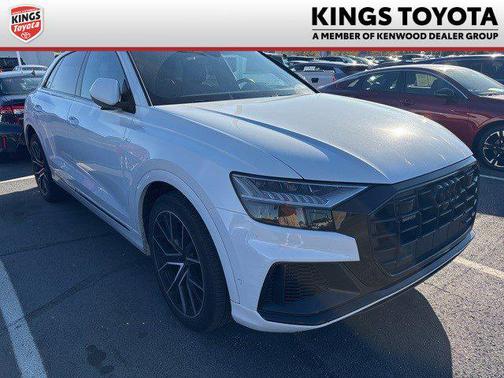 2021 Audi Q8 55 Premium