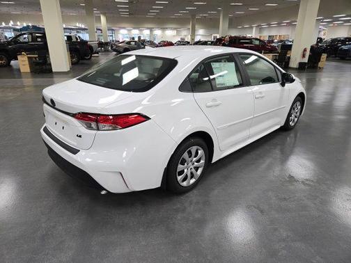 Ice 2026 Toyota Corolla LE