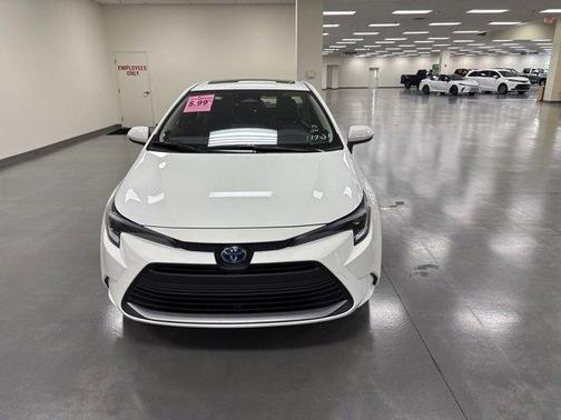 2025 Toyota Corolla Hybrid XLE