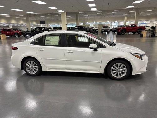 2025 Toyota Corolla Hybrid XLE