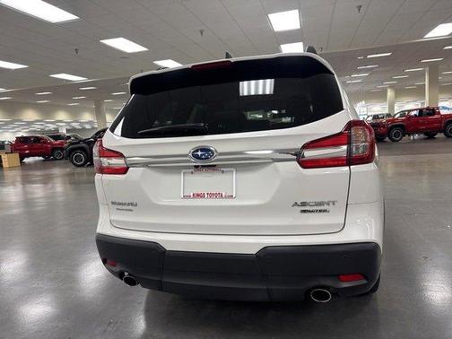 2022 Subaru Ascent Limited 8-Passenger