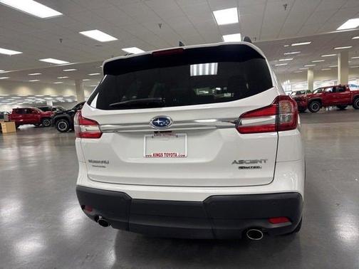 2022 Subaru Ascent Limited 8-Passenger