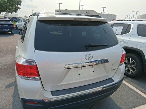 2011 Toyota Highlander Base