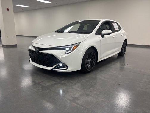 2025 Toyota Corolla Hatchback XSE