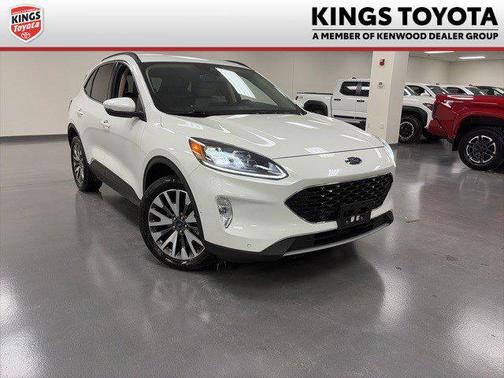 2020 Ford Escape Titanium