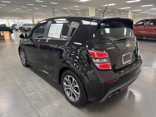 2017 Chevrolet Sonic LT