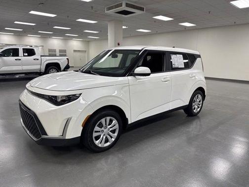 2024 Kia Soul LX