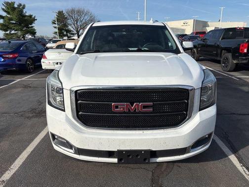 Summit White 2017 GMC Yukon SLT