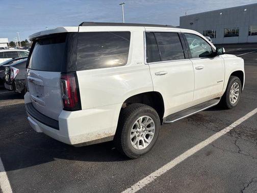 Summit White 2017 GMC Yukon SLT