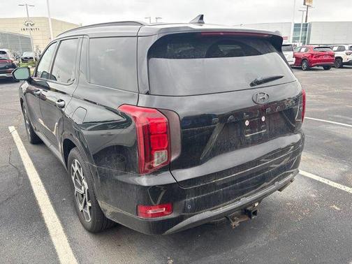Becketts Black 2021 Hyundai PALISADE Calligraphy