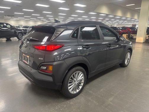 2020 Hyundai KONA SEL Plus