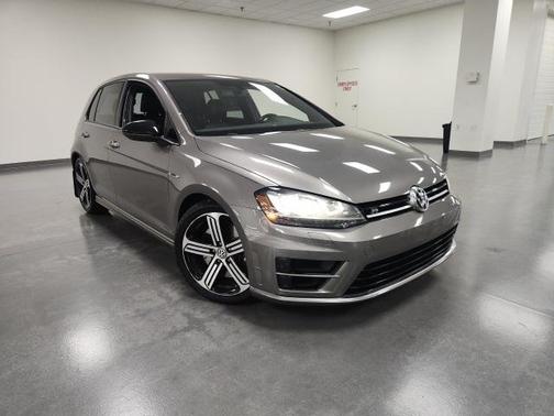 2016 Volkswagen Golf R 4-Door