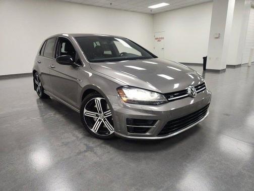 2016 Volkswagen Golf R 4-Door