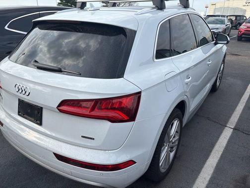 2019 Audi Q5 2.0T Premium Plus